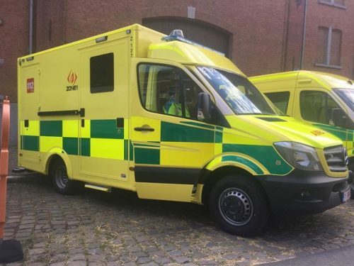 Belgische ambulance met Battenburg